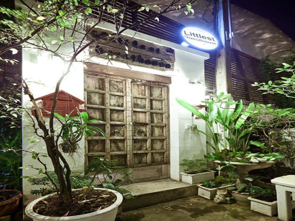 Littlest Guesthouse Бангкок Экстерьер фото